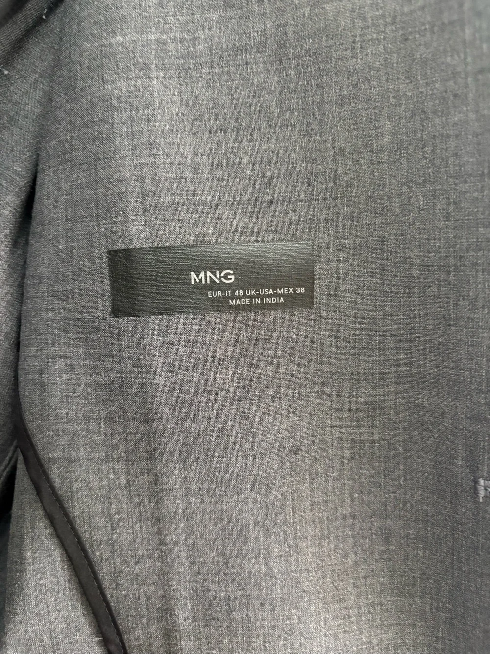 Mango Men's Gray Two-Button Blazer - Modern Tailored Fit